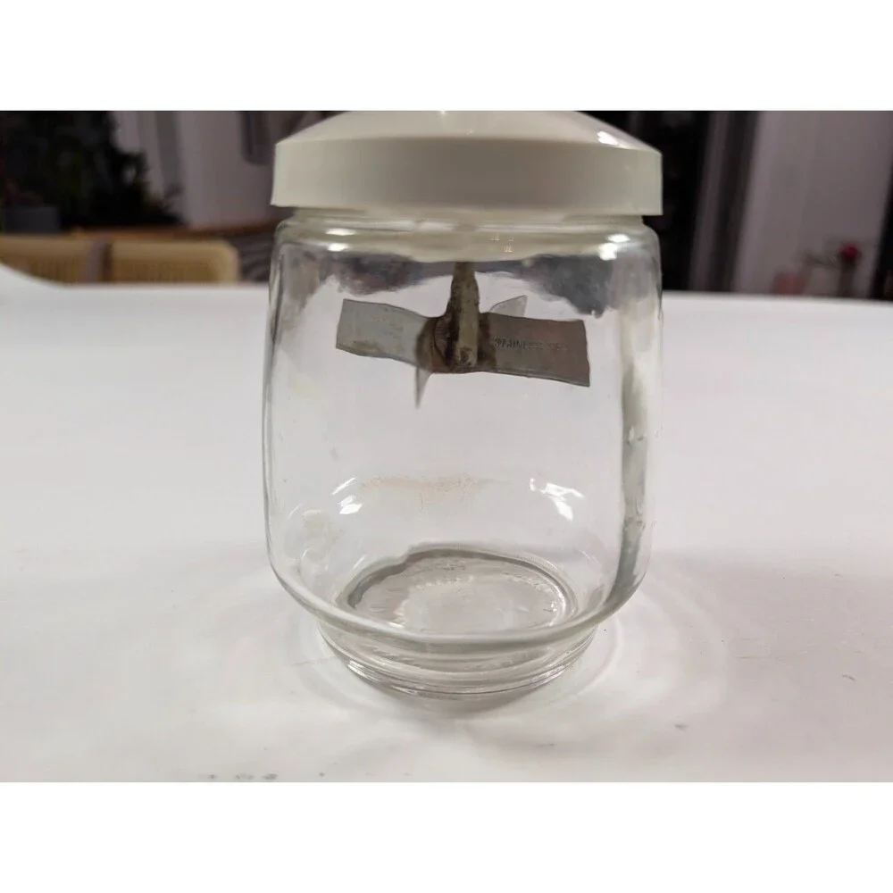Vintage Federal Housewares Push Down Food Nut Chopper Glass Jar 10